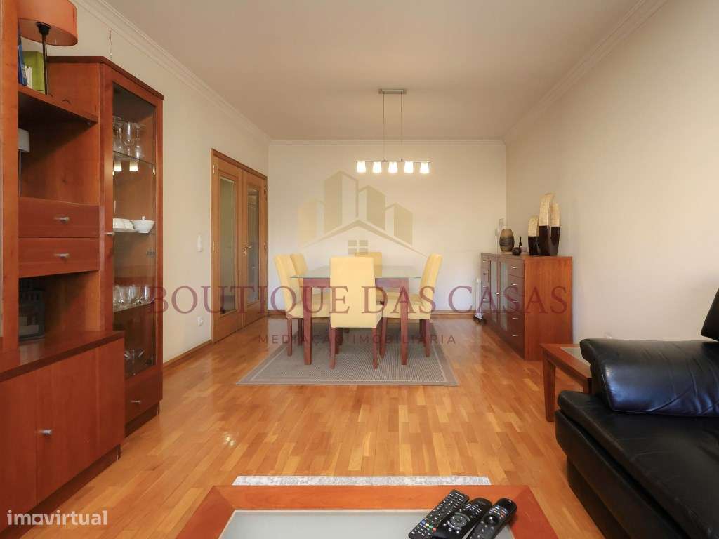 T2 no Edificio Penedo - Varandas e Box Fechada - Grande imagem: 5/33