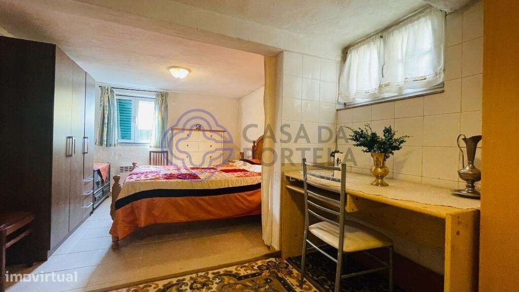 Moradia Exclusiva em Zona Tranquila de Ceira-26