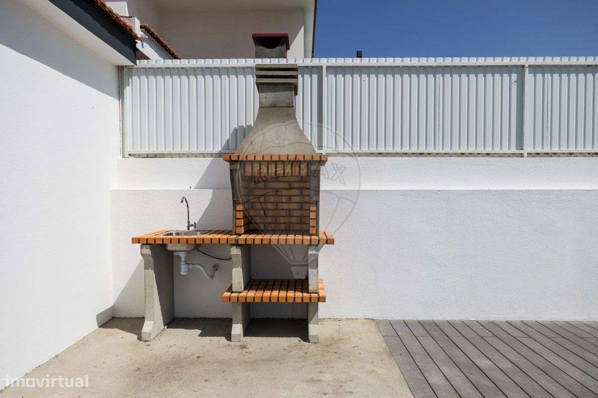 Moradia T4 para venda-24