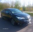 Toyota Avensis 1.8 Premium - 12