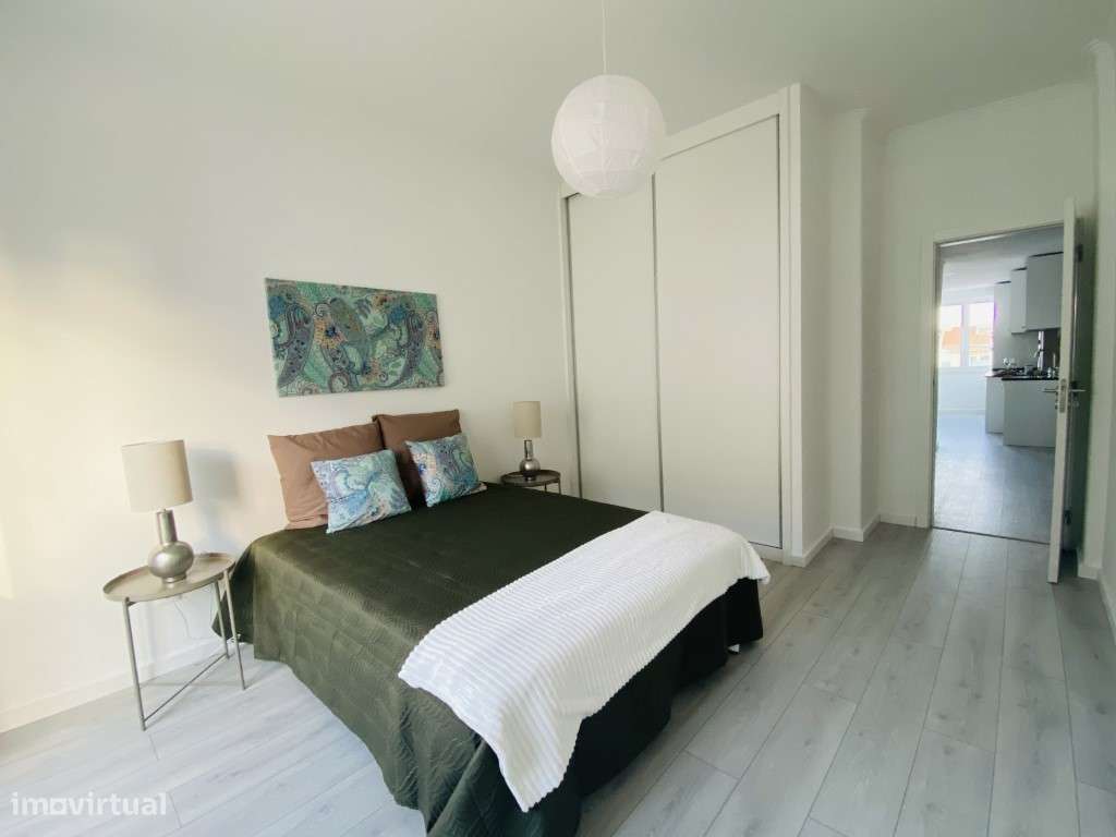 Apartamento T2, totalmente remodelado e mobilado, Benfica - Grande imagem: 5/34