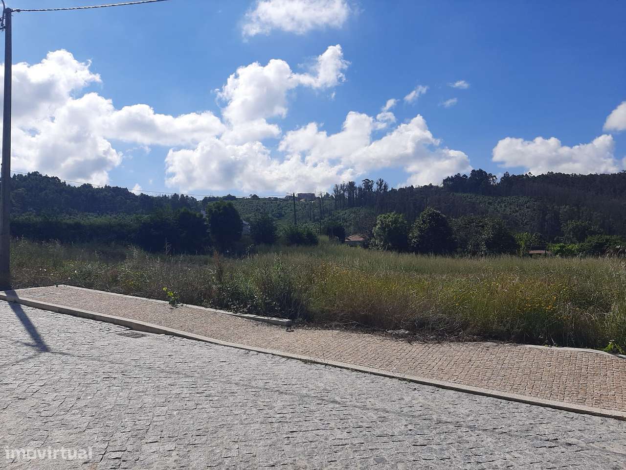 Vende Terreno Junto estrada nacional Bustelo-21