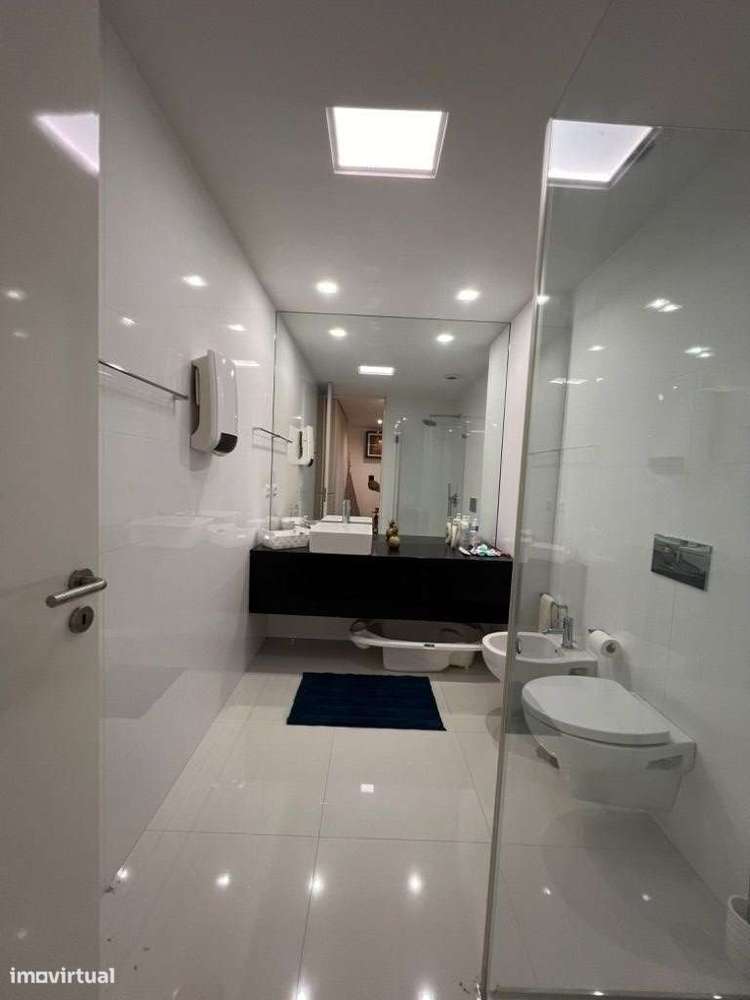 Arrenda-se Penthouse T4 excluvia - Grande imagem: 5/23