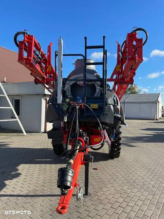 Kuhn LEXIS 3000 l - 2