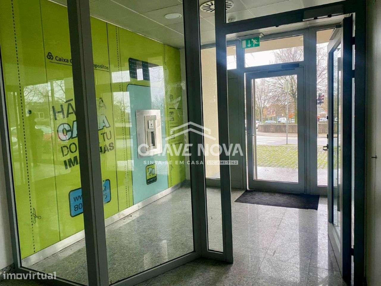 Loja Comercial para Arrendamento em Paranhos - Grande imagem: 2/23