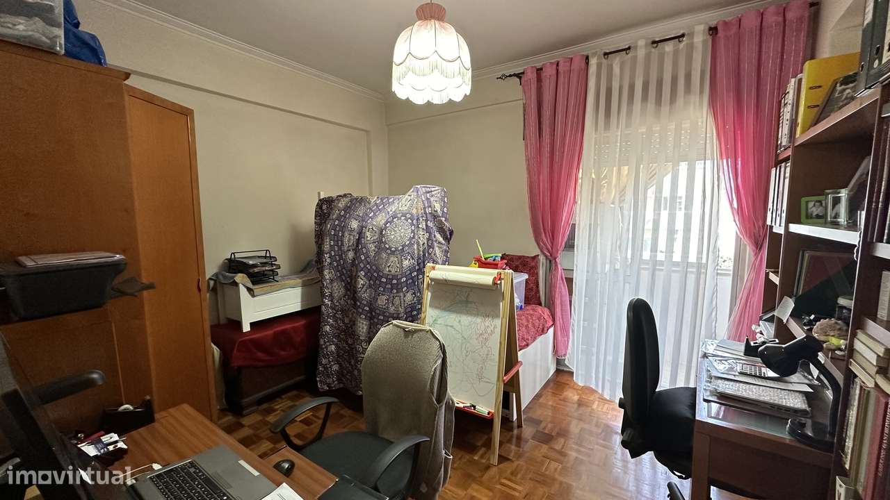 T3 Renovado Amadora , Águas livres-9