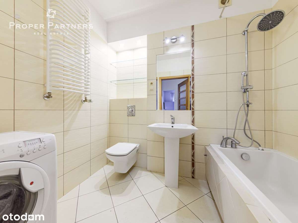 Słoneczne 2-pok. z balkonem i miejscem postojowym-9