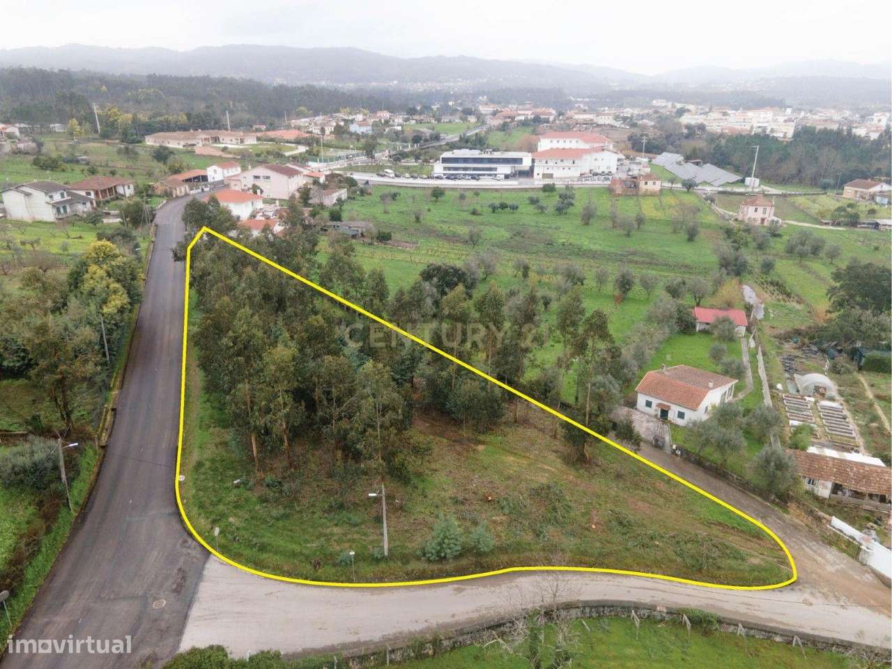 Terreno para construção - Grande imagem: 2/9