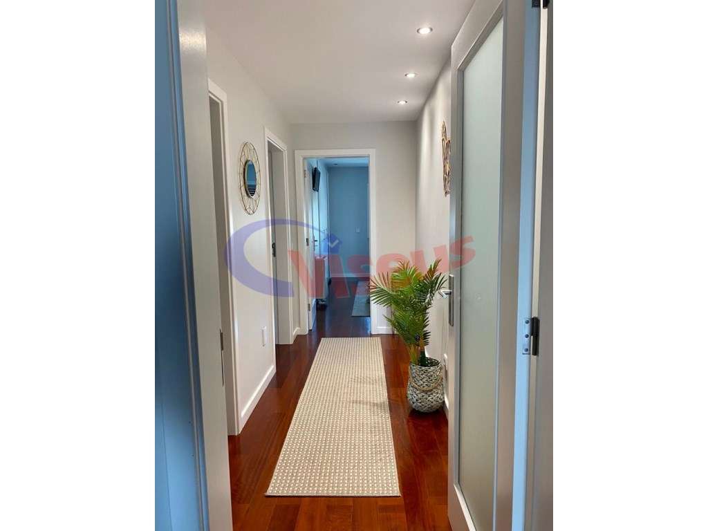 Apartamento T2 Penthouse Mobilado-39