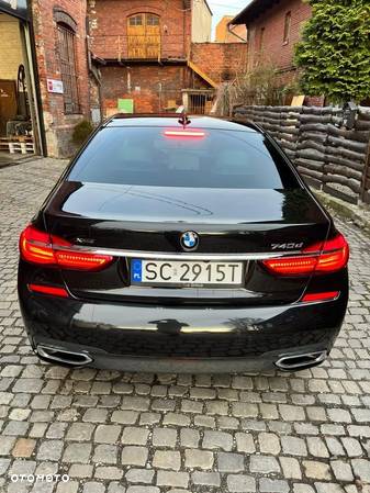 BMW Seria 7 740d xDrive - 13