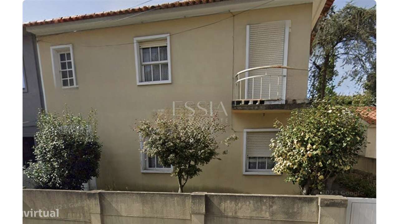 Moradia T4 com Jardim no Bairro da Marechal | Para remodelar - Grande imagem: 5/7