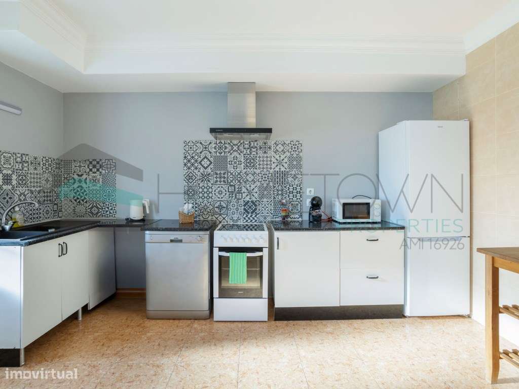 Moradia T4 com Piscina e 236 m² - Excelente Potencial Perto da Fuseta - Grande imagem: 5/25