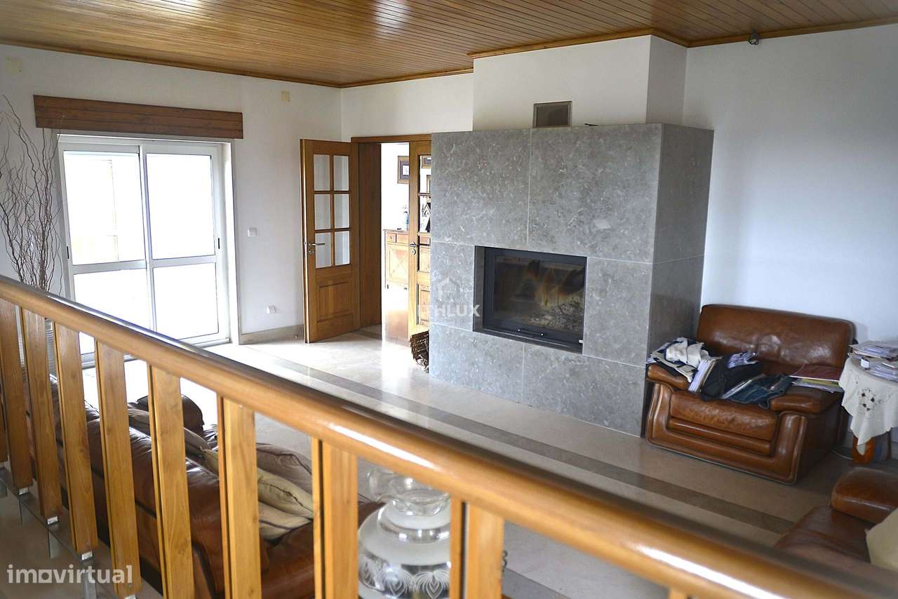 Quinta  encantadora  com a área de  5.540m2,  5 suítes e 4 lareiras - Grande imagem: 4/49