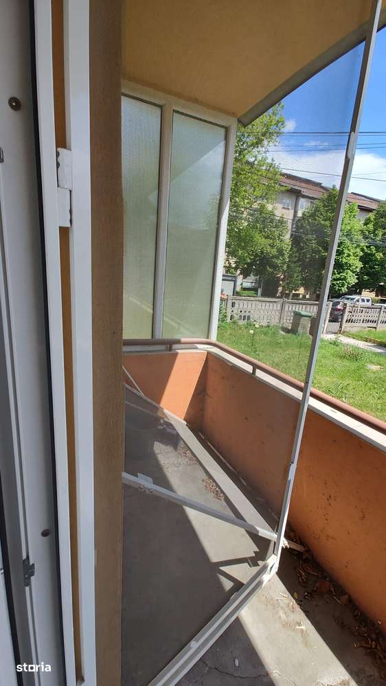 De vanzare apartament 2 camere,zona Petrom,str.Mihai Eminescu-8