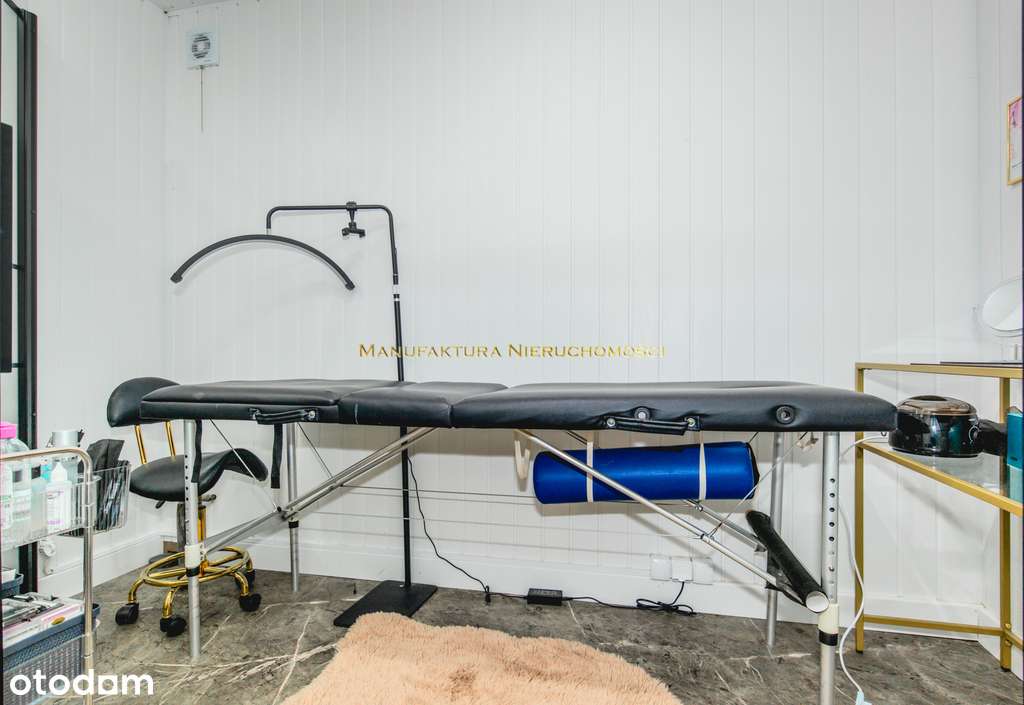 Lokal usługowy na sprzedaż tuż obok Starostwa!-8