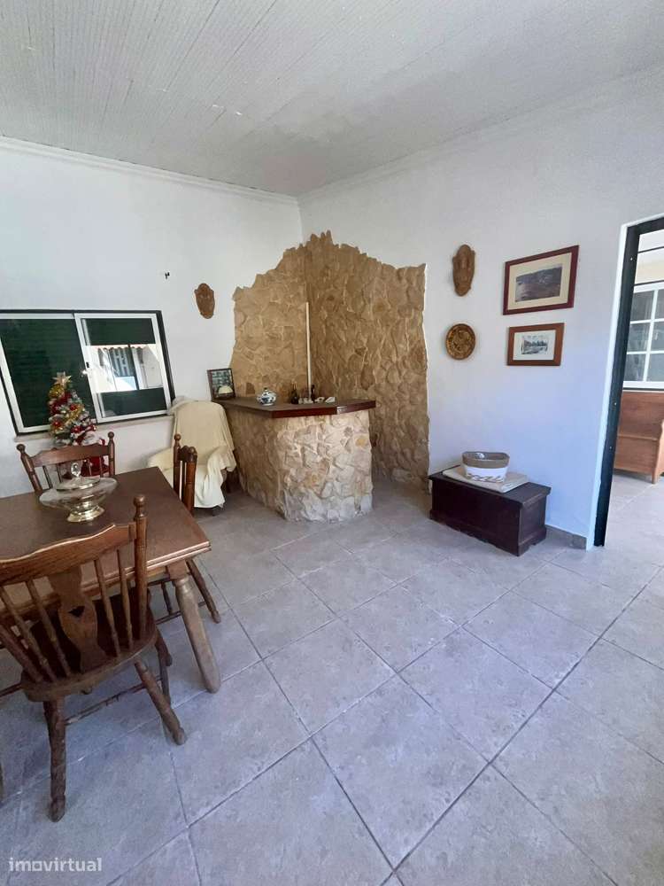 Moradia T2+1 com piscina em Salvaterra De Magos.-30