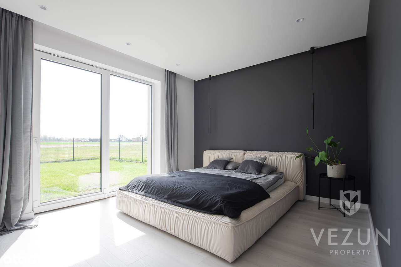 Dom parterowy o pow. 202 mkw,  pokoje, WYSOKI STANDARD-16