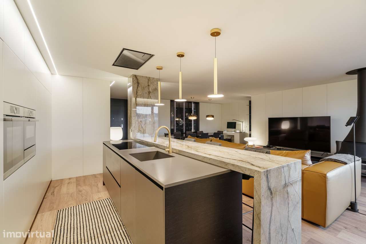 Elegante apartamento T3 em condomínio fechado na encosta do Bom Jesus-16