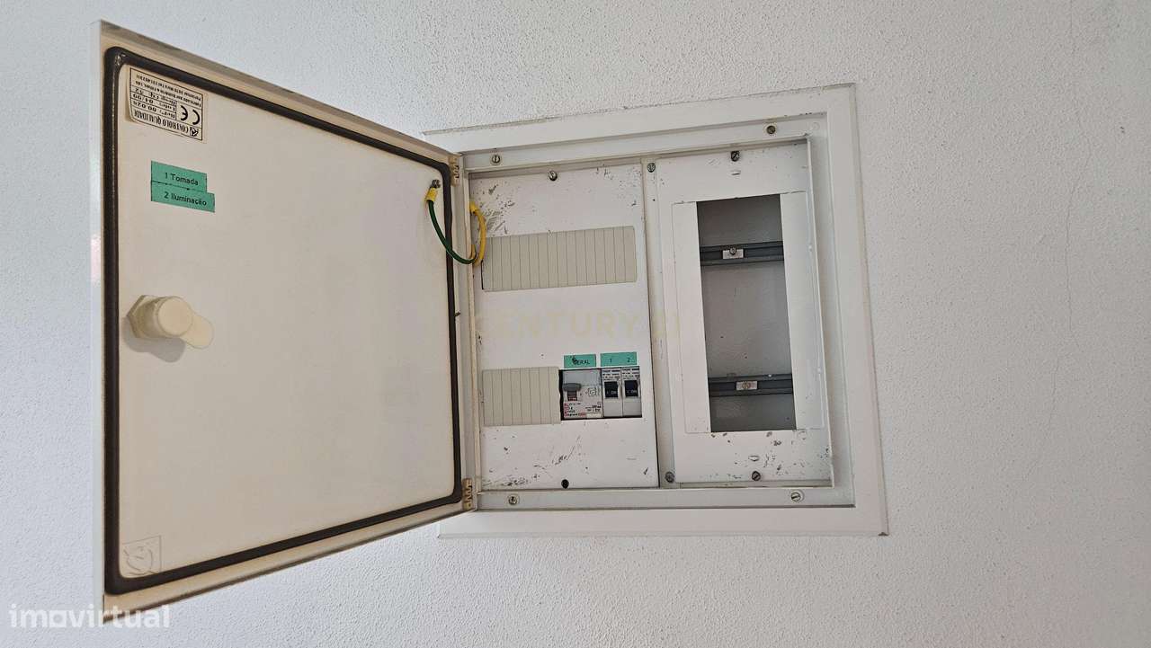 Garagem Box  com 30 m²  próxima do Centro Cultural de  Alcochete-11