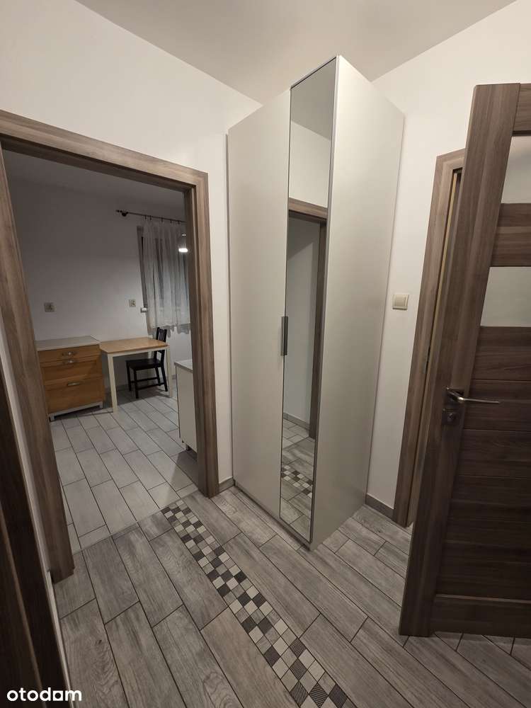 Wynajmę kawalerkę 40 m. kw. z osobną kuchnią - Pełny obrazek: 4/11