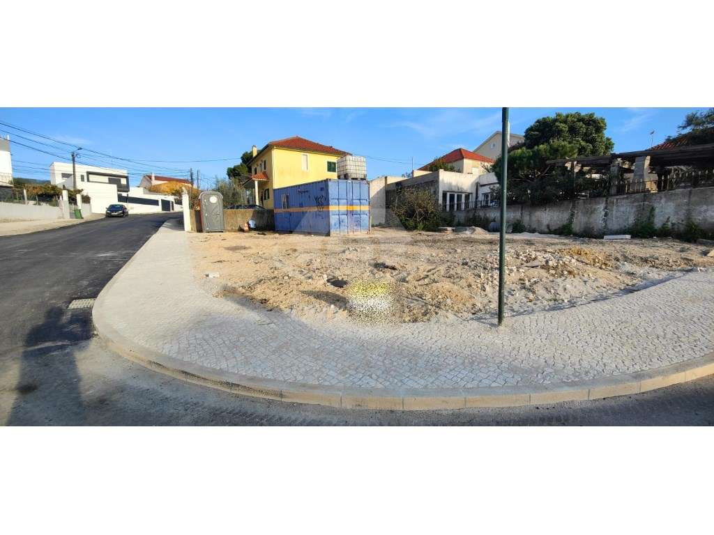 Terreno urbano com 283 m² na Portela da Azóia, Santa Iria de Azóia - Grande imagem: 4/10