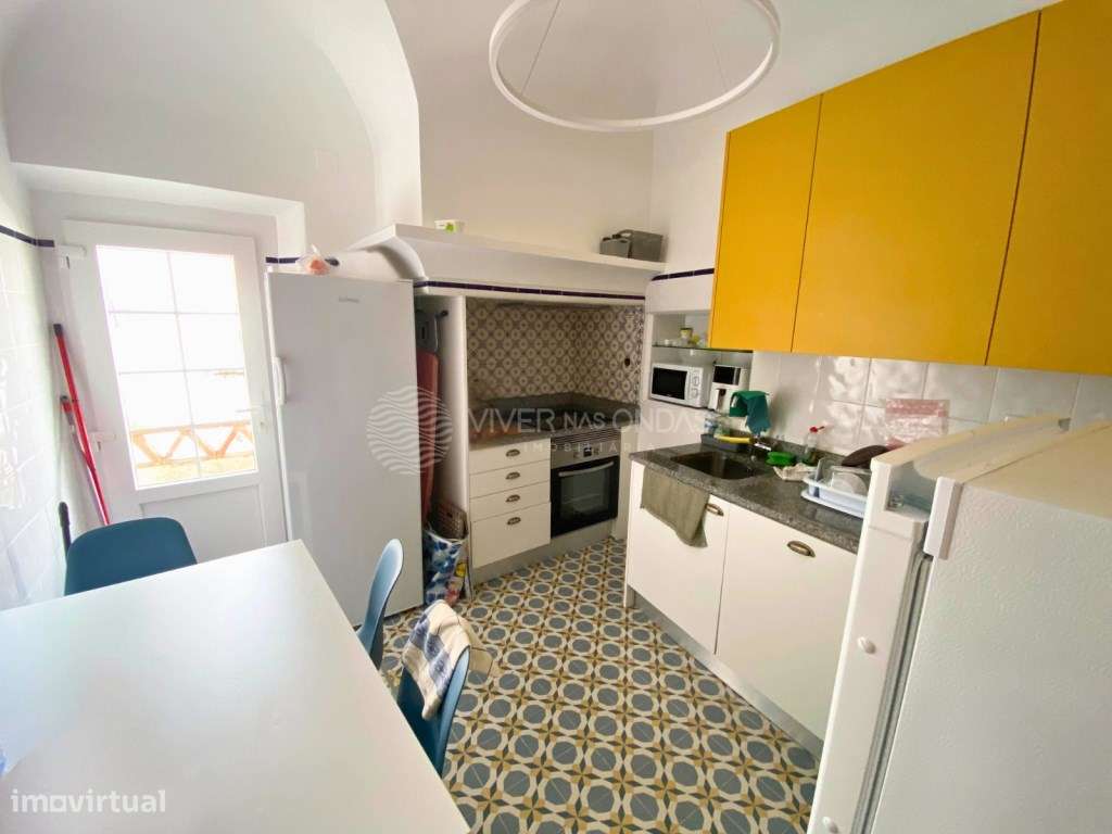 Investimento no Coração de Évora | Moradia T6 Duplex Remodelada - Grande imagem: 2/38
