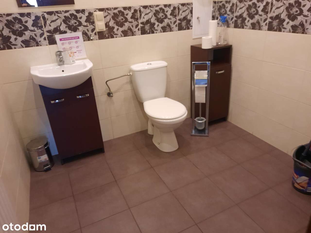 TANI LOKAL  1300zł + prąd , blisko trasy Poznań - Oborniki , parking - Pełny obrazek: 5/8