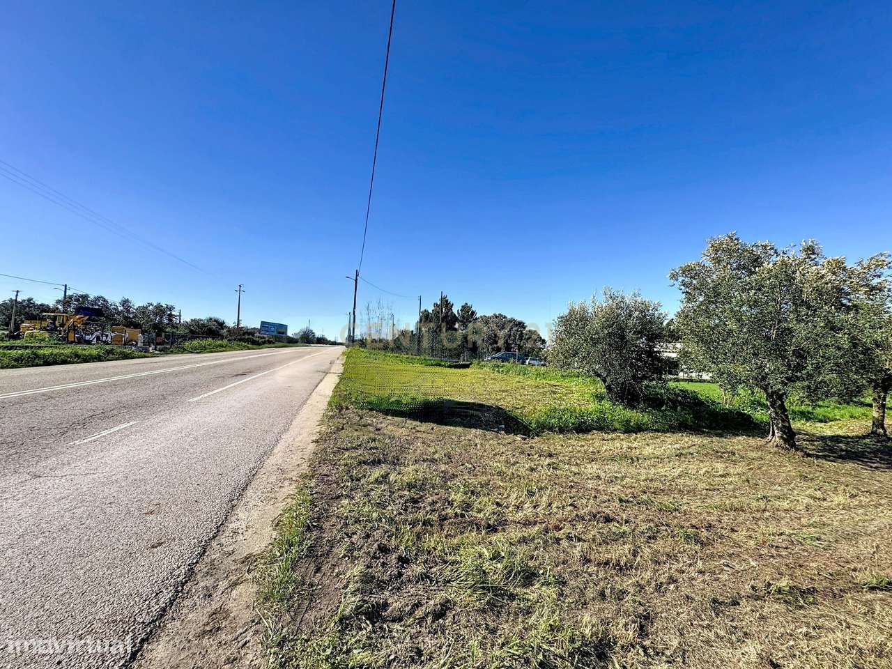 Terreno com Elevado Potencial Comercial na N1 – Moleanos, Alcobaça - Grande imagem: 2/17