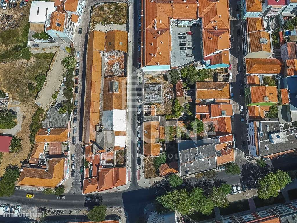 Conjunto de moradias para demolir/reconstruir com 552,40 m² - junto...-4