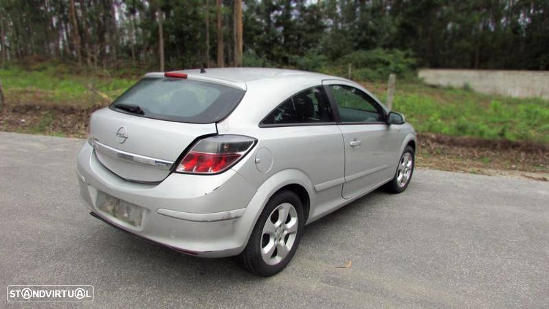 Opel Astra 1,9 CDTI (150cv) de 2005 - Peças Usadas (6823) - 3