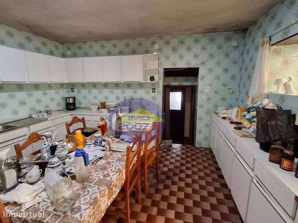 Moradia T3 com 600m2 de Terreno - A cerca de 4 km das Praias - Grande imagem: 5/15