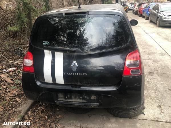 Stop stanga/Stop dreapta spate Renault Twingo 2 - 4