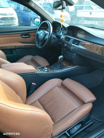 BMW Seria 3 320d Coupe Aut. - 7