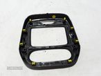 Moldura radio RENAULT CAPTUR I (J5_, H5_) 1.5 dCi 90 682705384R - 3