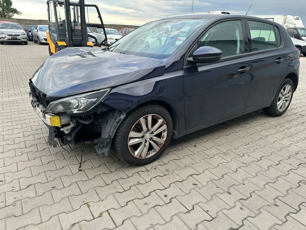 Peugeot 308 T9 1.5 BlueHDi Active S&S EAT8 2020