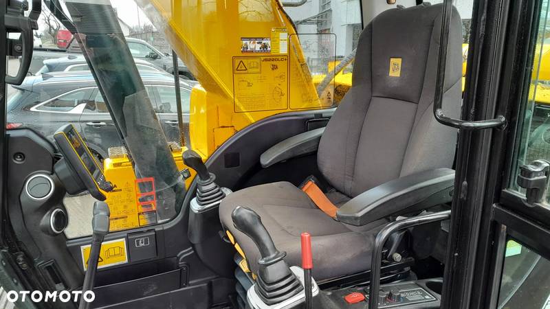 JCB JS220 2016R  220x - 23