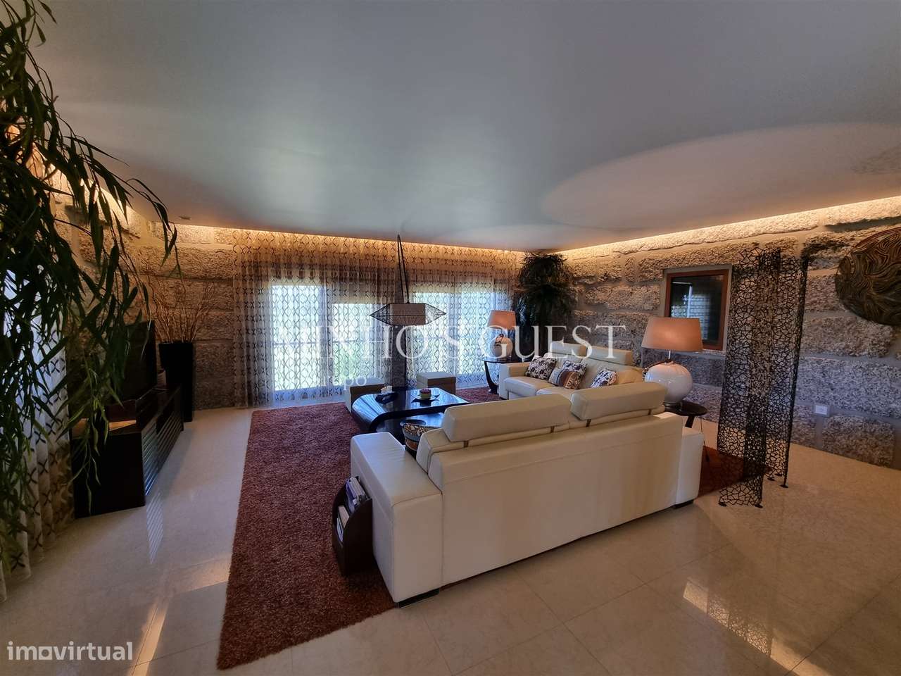 Moradia V4 de Luxo (650m2) Implantada em Terreno de 12500m2 - Souto, G-6