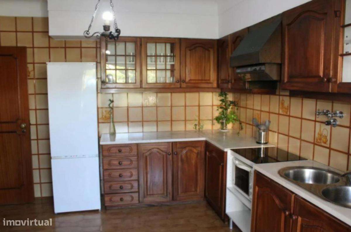 Quarto - localizado em Carcavelos Lisbon - Grande imagem: 4/10