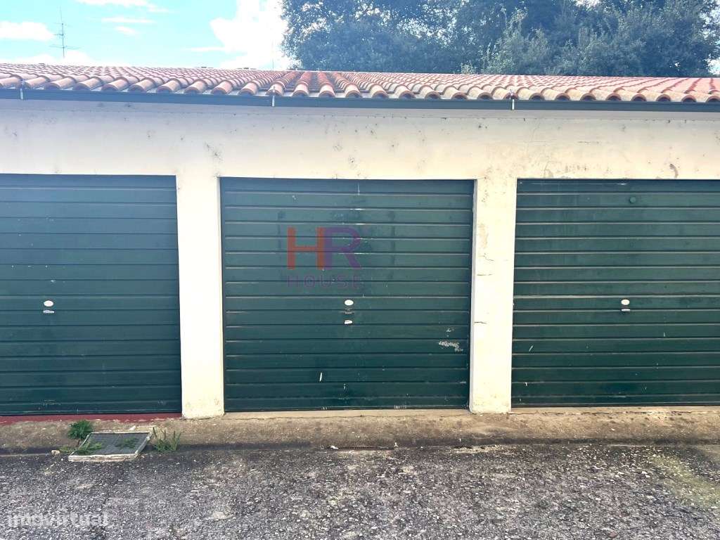 Arrenda-se Garagem Rua Carlos Seixas - Coimbra - Grande imagem: 2/5