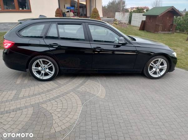 BMW Seria 3 320d Advantage sport - 4