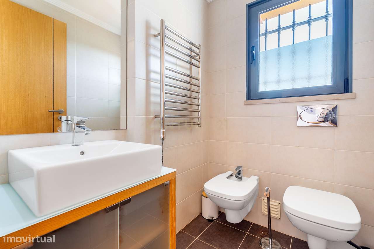 Moradia Unifamiliar de Prestígio | Guia – Albufeira | T4 | Piscina | J-21