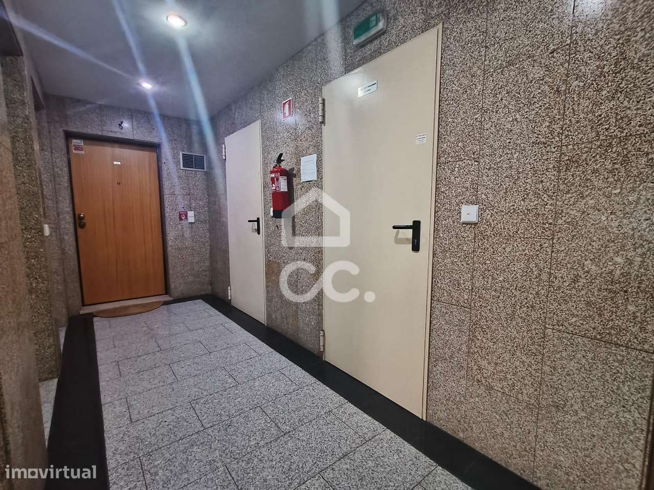 Apartamento T2 à Venda em Alfena – Conforto, Localização e Qualidade d-6