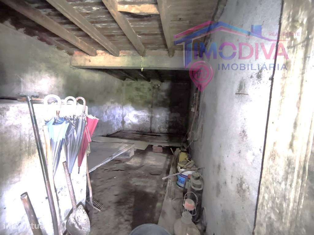 Moradia T3 com Terreno Plano de 1.000 m² a 5 minutos de Figueiró do...-19