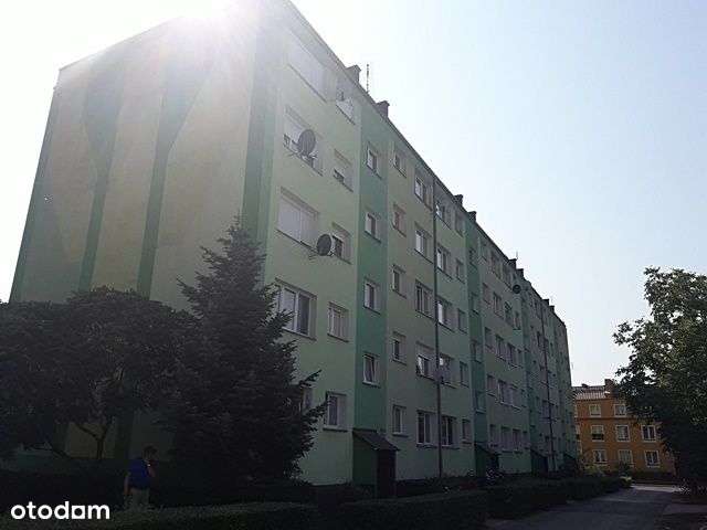 3pokoje,Brzeg Dolny, os. Fabryczne-1