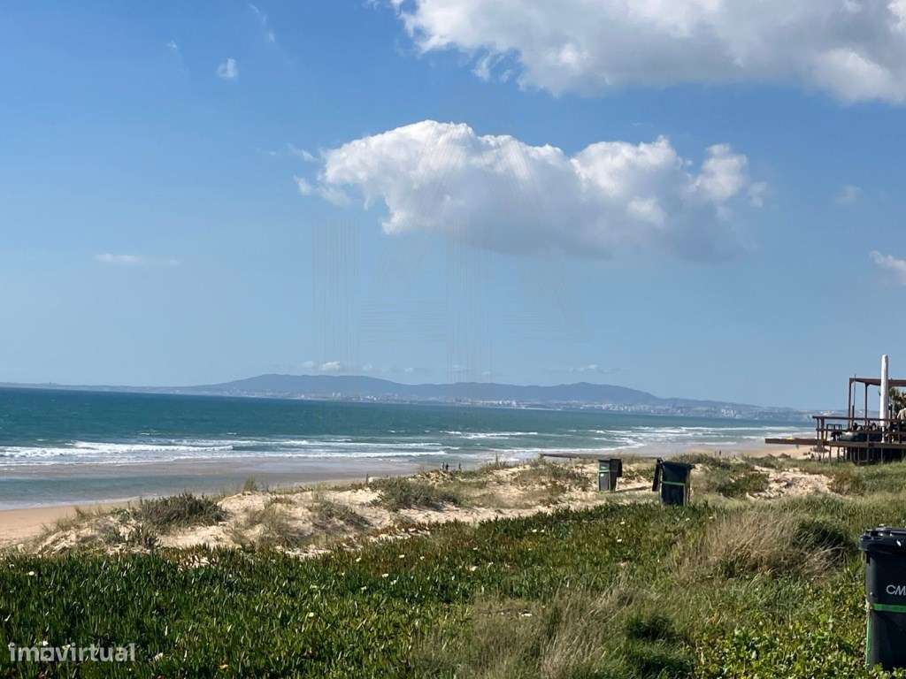 EXCLUSIVO | Propriedade em Aldeia do Meco apenas a 5 minutos da praia - Grande imagem: 2/3