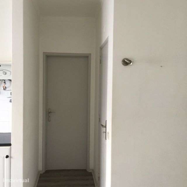 T1 não mobilado em Paço de Arcos, para arrendamento - Grande imagem: 5/10