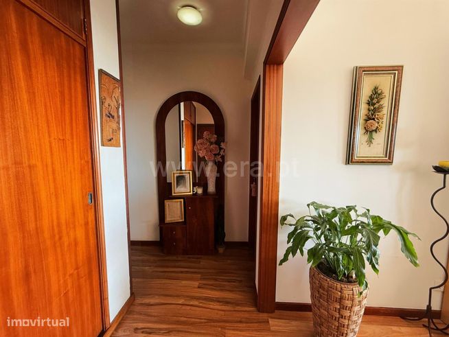 Apartamento T3 à venda em Monserrate-3