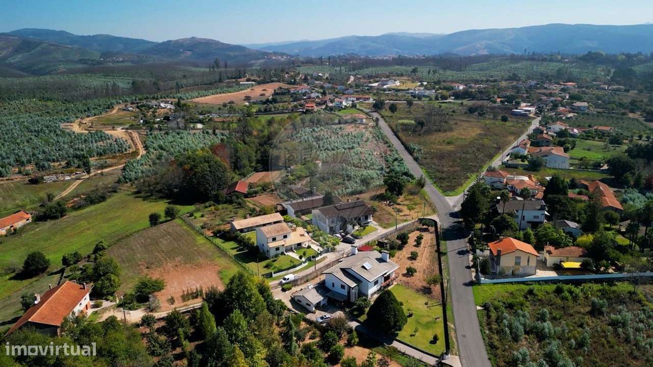 Moradia T3 | Anexo T1 | 628m2 | Lote 2140m2 | 10 min Centro Águeda-47