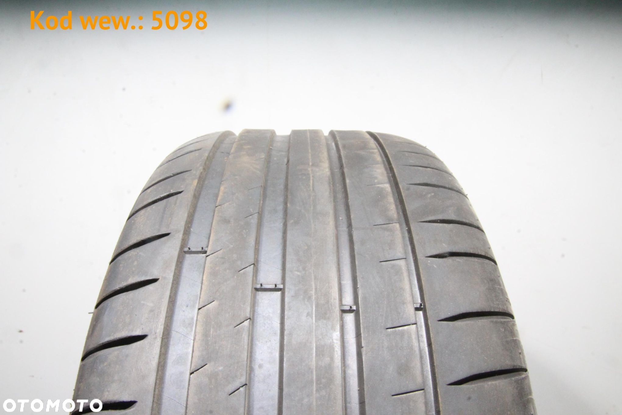 Michelin Pilot Sport 4 - 225/50 R17 - 1