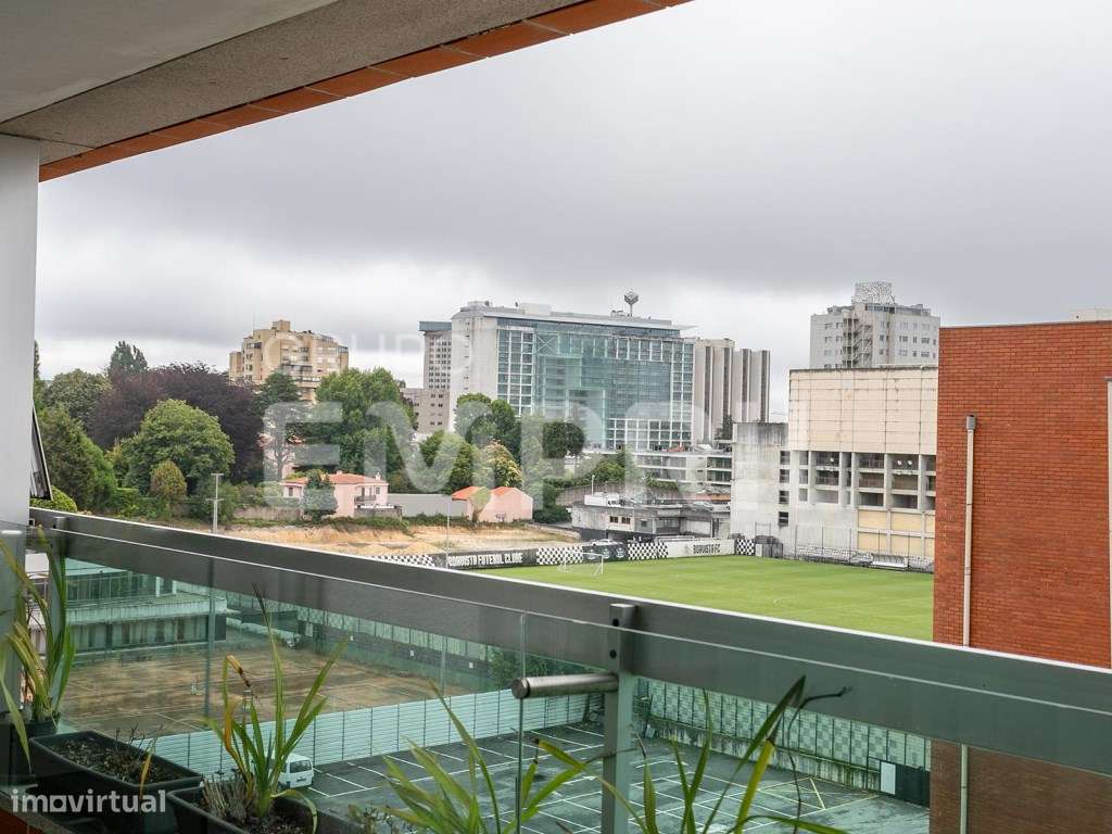 T4 - BESSA PLATINUM - Grande imagem: 5/22